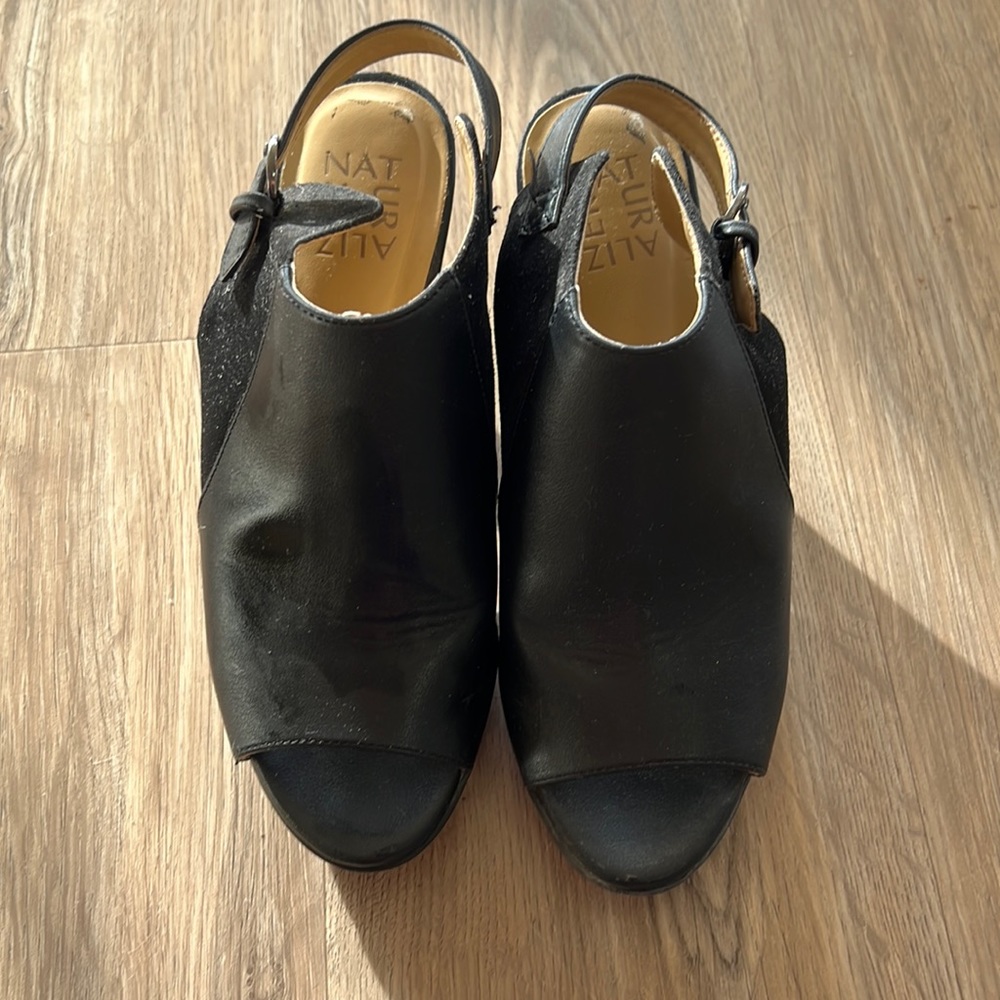 Super Cute Black 2” Heels